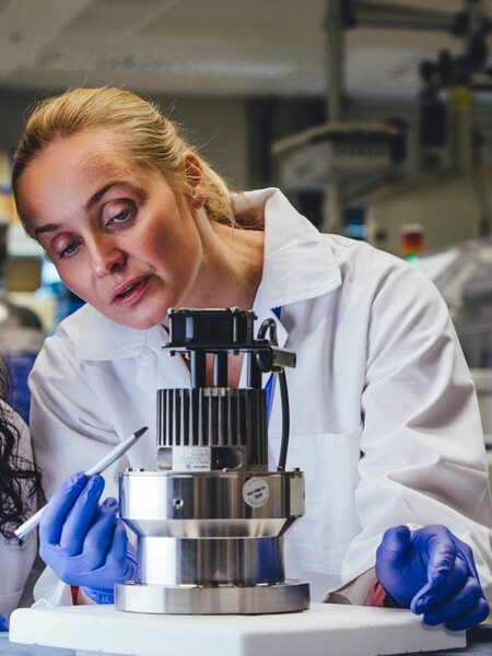 Laboratory Blog Grid View-1
